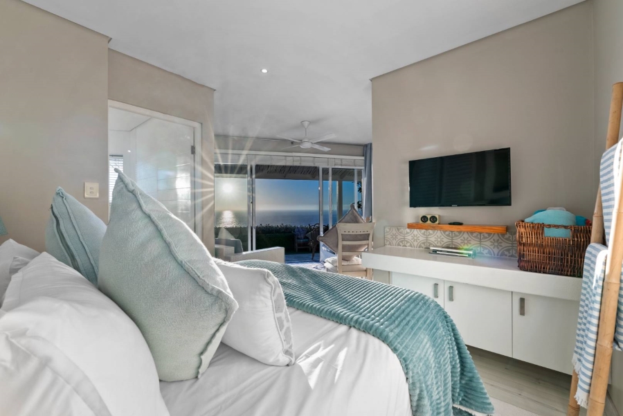 6 Bedroom Property for Sale in Llandudno Western Cape